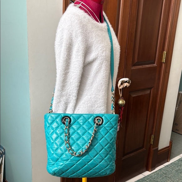Kate Spade  satchel Crossbody bag Quilted leather Turquoise braided Chain Strap - Picture 3 of 16